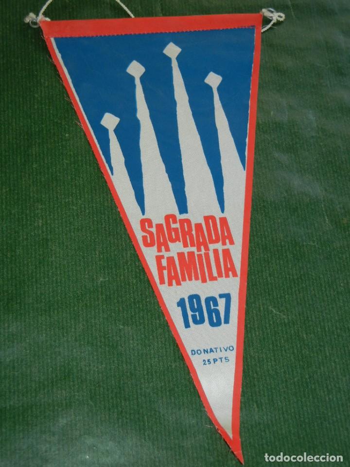 Collection pennants: BANDERIN  SAGRADA FAMILIA - DONATIVO 25 PTS 1967