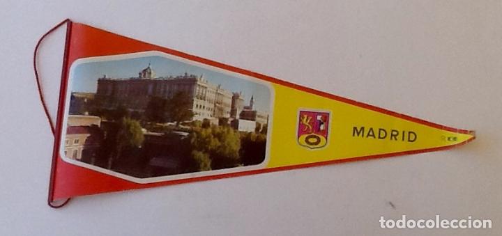 Fanions de collection: MADRID, .PALACIO REAL. ENVIO INCLUIDO EN EL PRECIO.