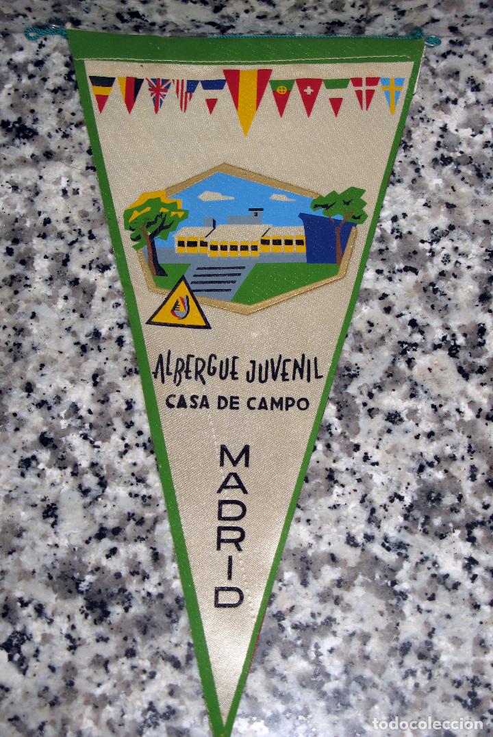 Fanions de collection: Bander&iacute;n Albergue Juvenil casa de Campo Madrid