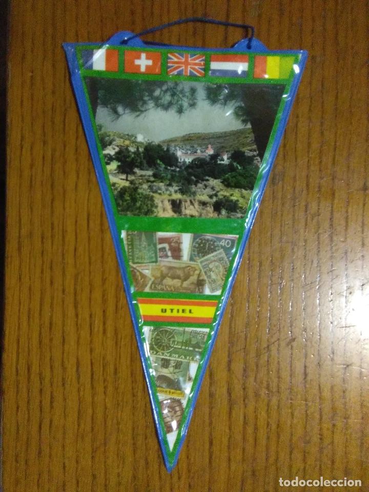 Galhardetes de cole&ccedil;&atilde;o: Banderin_Utiel_A&Ntilde;OS 70 EN MUY BUEN ESTADO!!!