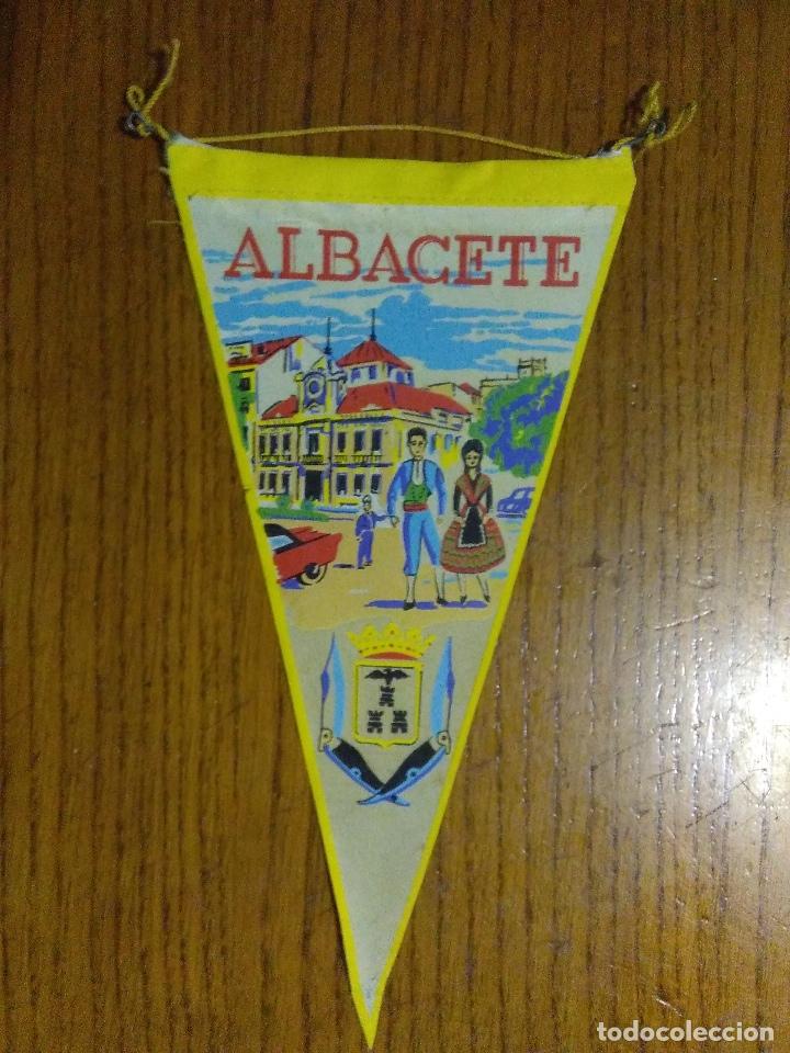 Sammlung von Wimpeln: BANDERIN DE TELA  ALBACETE_IRUPE 489_A&Ntilde;OS 60