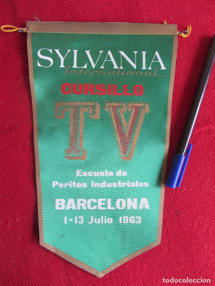 Galhardetes de cole&ccedil;&atilde;o: BANDER&Iacute;N SYLVANIA. CURSILLO TV. ESCUELA DE PERITOS INDUSTRIALES 1-13 JULIO 1963