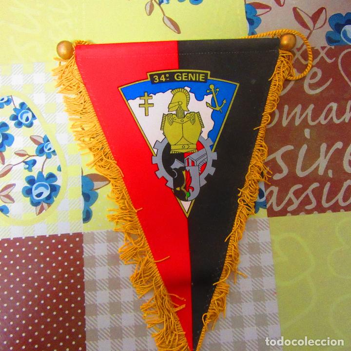 Sammlung von Wimpeln: Bander&iacute;n militar misiones internacionales