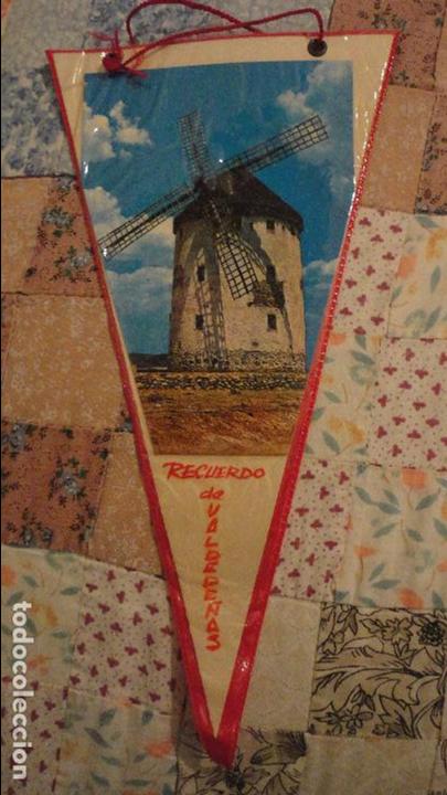 Galhardetes de cole&ccedil;&atilde;o: ANTIGUO BANDERIN.RECUERDO DE VALDEPE&Ntilde;AS.A&Ntilde;OS 60