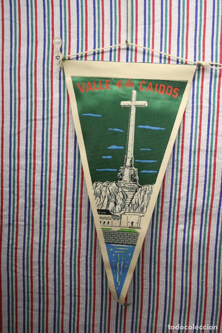 Banderines de colecci&oacute;n: BANDERIN DEL VALLE DE LOS CAIDOS - Foto 1