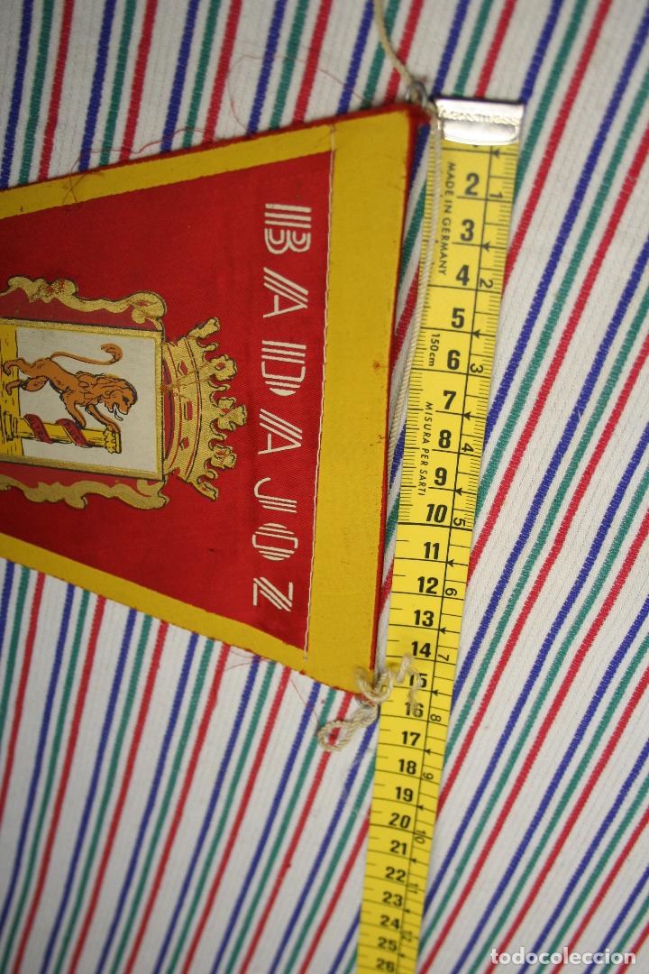 Banderines de colecci&oacute;n: BANDERIN DE BADAJOZ - Foto 5
