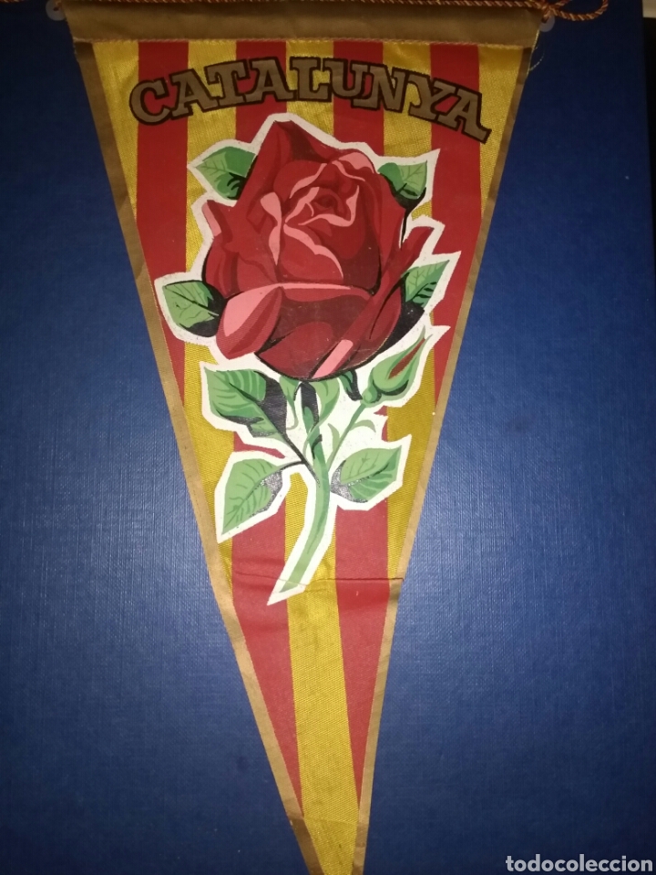 Galhardetes de cole&ccedil;&atilde;o: BANDERIN CATALUNYA. BANDERA CON ROSA. A&Ntilde;OS 70. PESO 80 GR.