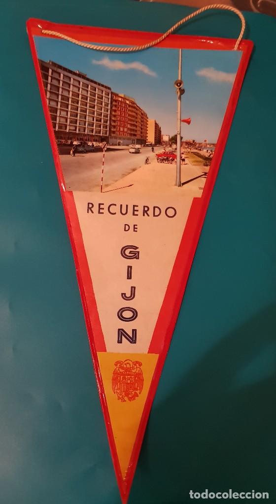 Collection pennants: BANDER&Iacute;N TURISMO A&Ntilde;OS 60 GIJON