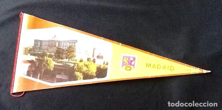Collection pennants: BANDERIN MADRID A&Ntilde;OS 60. EL ENVIO ESTA INCLUIDO.