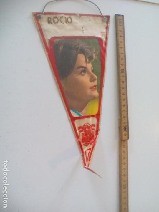 Collection pennants: ANTIGUO BANDER&Iacute;N CON FOTO DE LA ACTRIZ ROCIO DURCAL