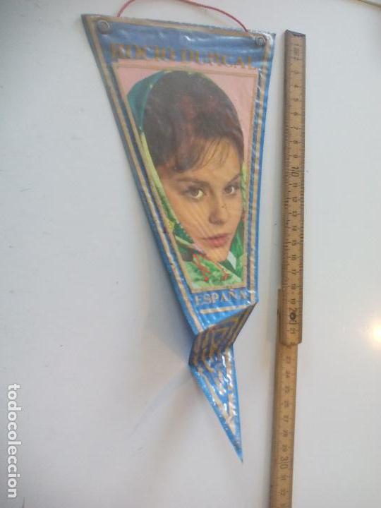 Collection pennants: ANTIGUO BANDER&Iacute;N CON FOTO DE LA ACTRIZ ROCIO DURCAL