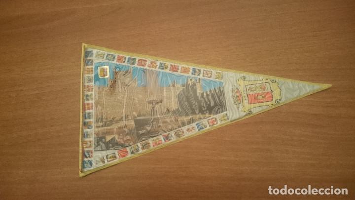 Sammlung von Wimpeln: BANDERIN DE AVILA