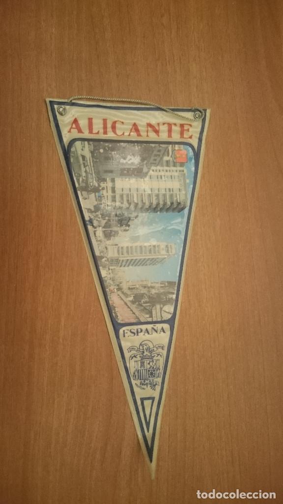 Sammlung von Wimpeln: BANDERIN DE ALICANTE