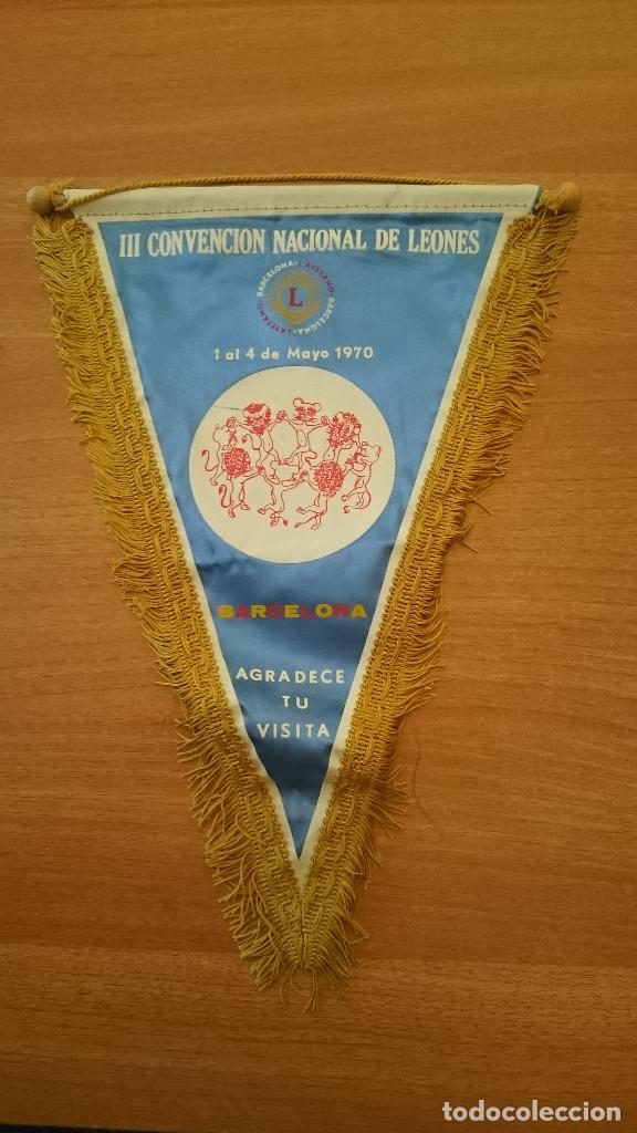 Bandierine di collezione: BANDERIN  III CONVENCION NACIONAL DE LEONES  BARCELONA  1 AL 4 DE MAYO 1970