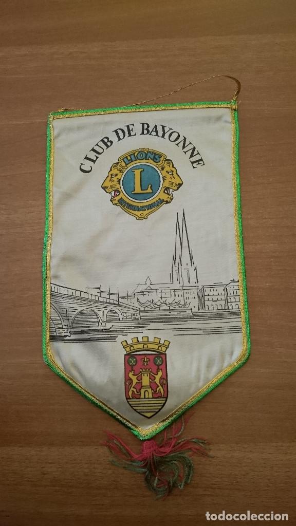 Bandierine di collezione: CLUB DE BAYONNE - LIONS ,INTERNATIONAL