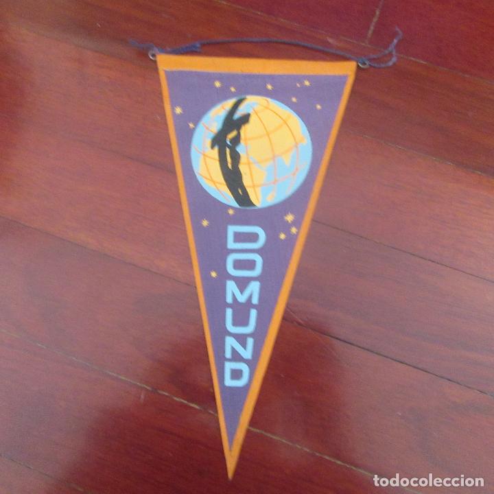 Sammlung von Wimpeln: banderin domund