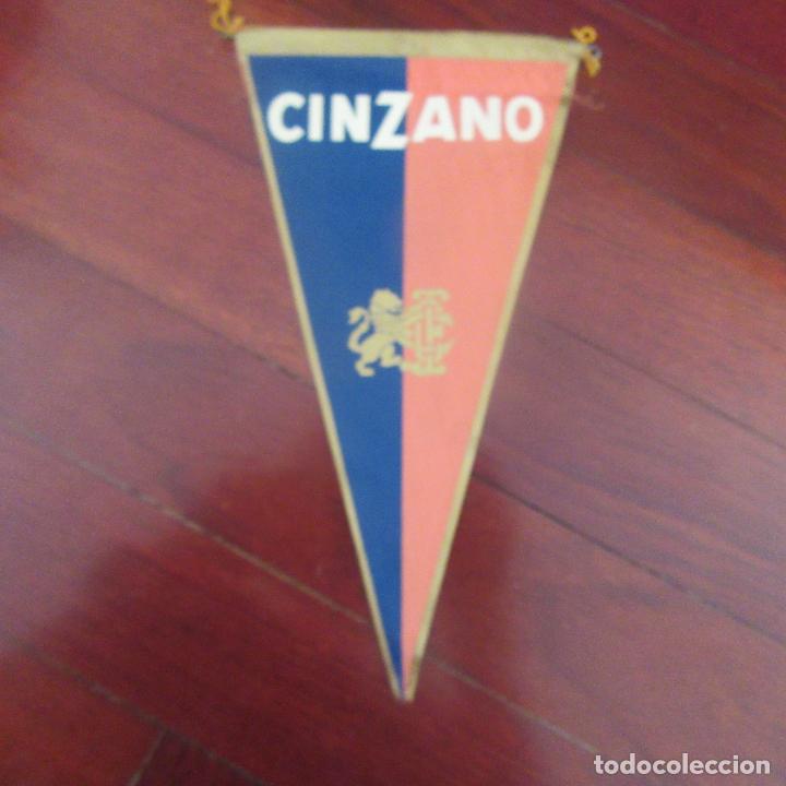 Sammlung von Wimpeln: banderin cinzano