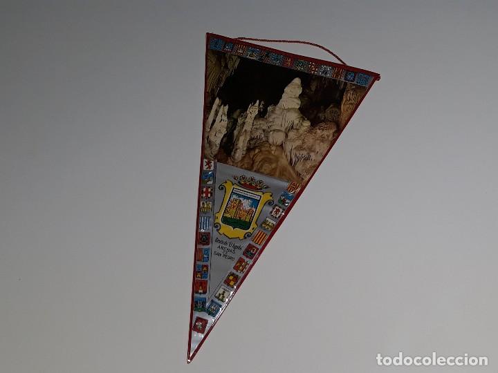 Banderines de colecci&oacute;n: ANTIGUO BANDERIN RECUERDO DE LA GRUTA DEL AGUILA ARENAS AVILA  DE SAN PEDRO A&Ntilde;OS 60