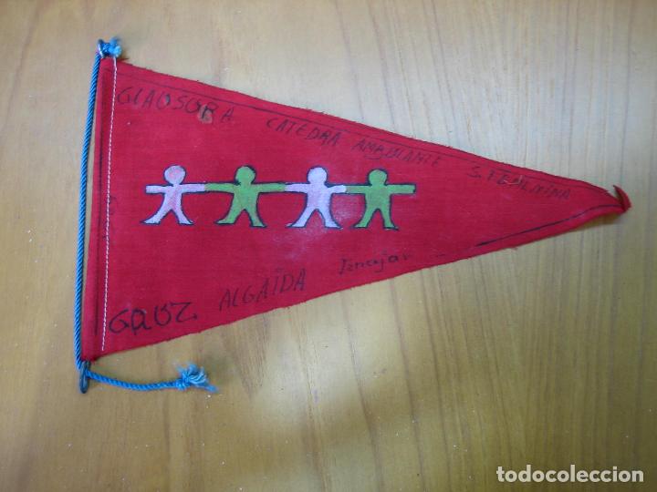 Banderines de colecci&oacute;n: Antiguo bander&iacute;n. Catedra ambulante S. Femenina. Cruz Algaida. Iznajar