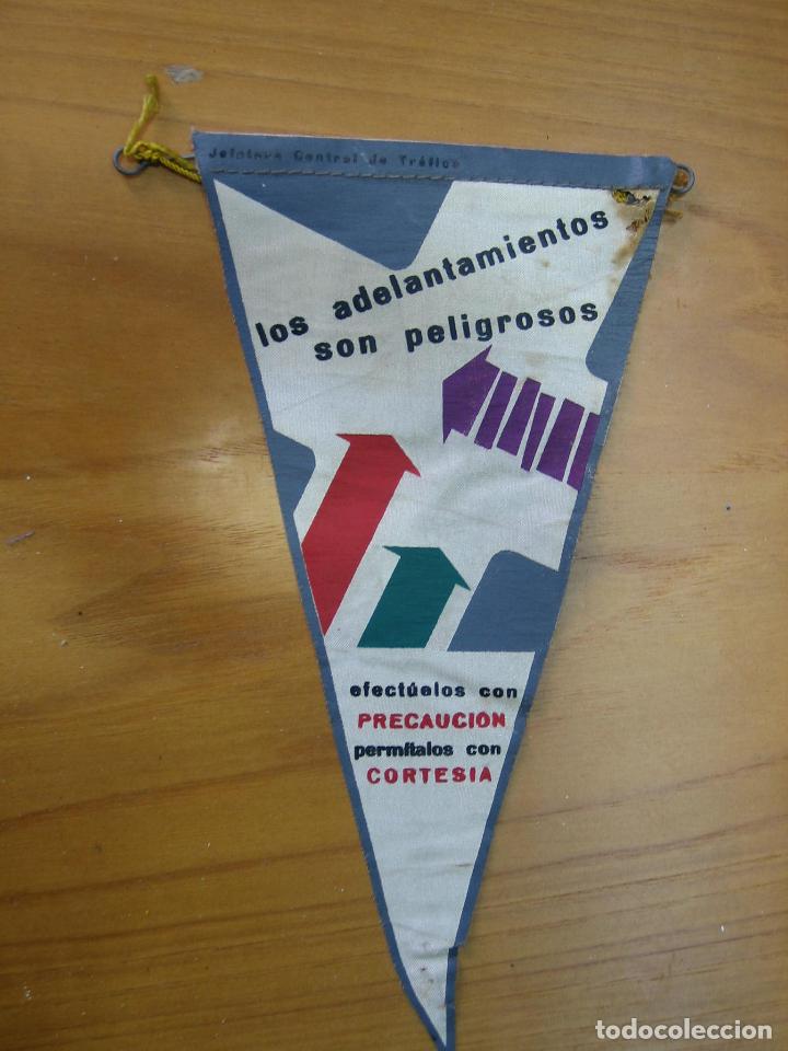 Banderines de colecci&oacute;n: Antiguo banderin. Jefatura central de Trafico