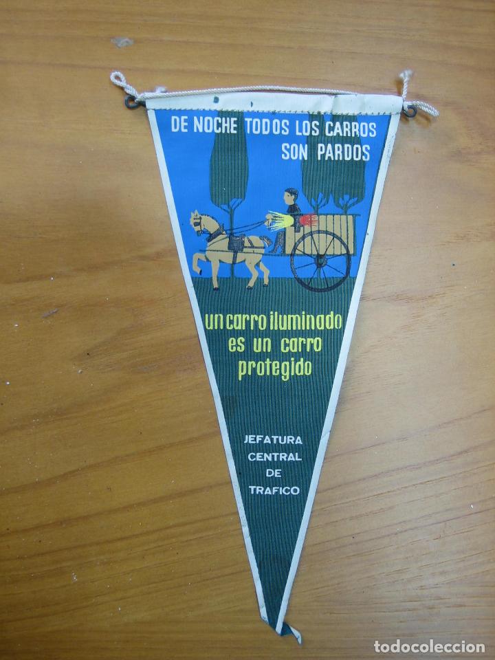 Banderines de colecci&oacute;n: Antiguo banderin. Jefatura central de Trafico