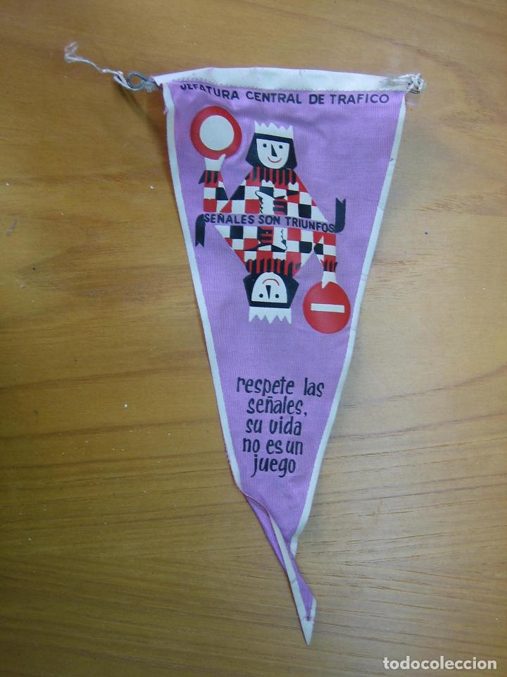 Banderines de colecci&oacute;n: Antiguo banderin. Jefatura central de Trafico