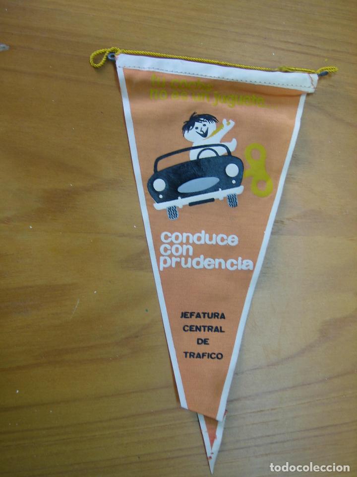 Banderines de colecci&oacute;n: Antiguo banderin. Jefatura central de Trafico