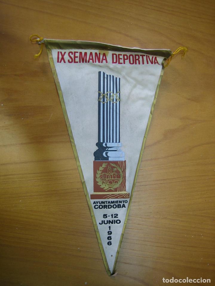 Fanions de collection: Antiguo banderin. IX semana deportiva Ayuntamiento de C&oacute;rdoba 1966