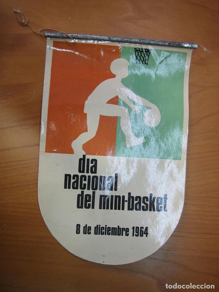 Fanions de collection: Antiguo banderin. Dia Nacional del Mini-Basket 1964