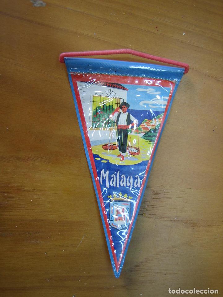 Bandierine di collezione: Antiguo banderin peque&ntilde;o. Malaga