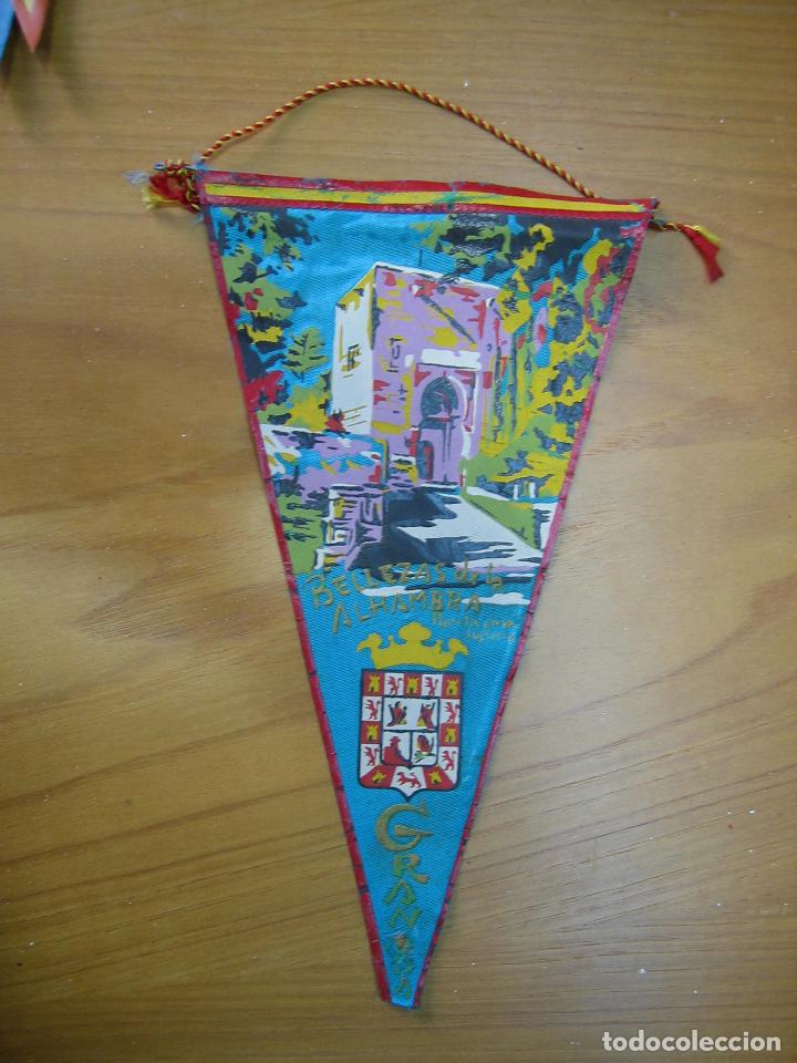 Galhardetes de cole&ccedil;&atilde;o: Antiguo banderin turitico. La Alhambra. Granada.a&ntilde;os 60