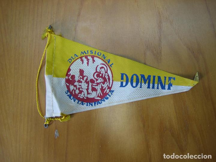 Fanions de collection: Antiguo bander&iacute;n a&ntilde;os 60. C&aacute;ritas. Dominf. D&iacute;a misional Santa-infancia