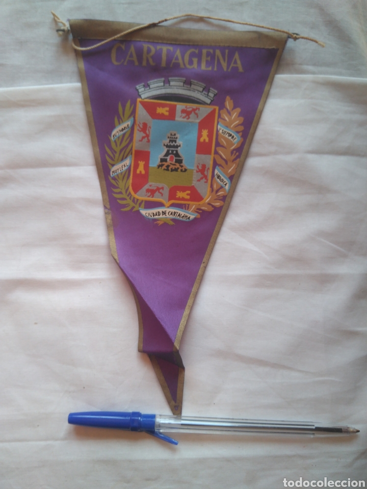 Fanions de collection: BANDER&Iacute;N CIUDAD DE CARTAGENA ESCUDO A&Ntilde;OS 60 DE TELA 27 CM