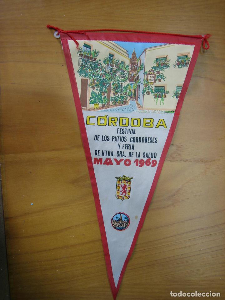 Fanions de collection: Antiguo bander&iacute;n. Feria y Fiestas de C&oacute;rdoba 1969