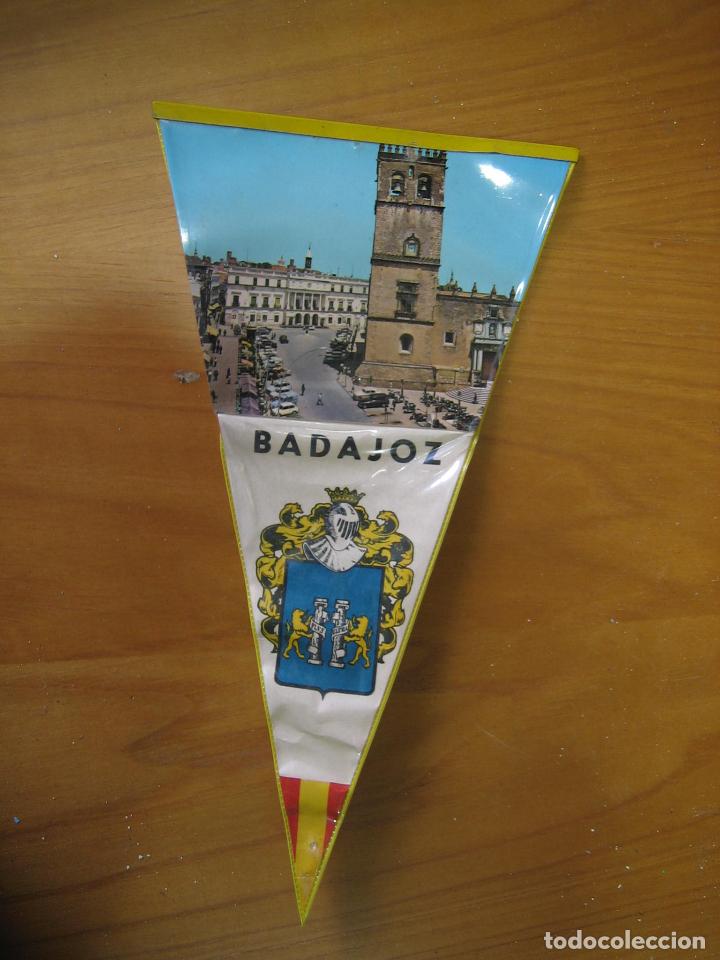 Bandierine di collezione: Antiguo bander&iacute;n.Badajoz