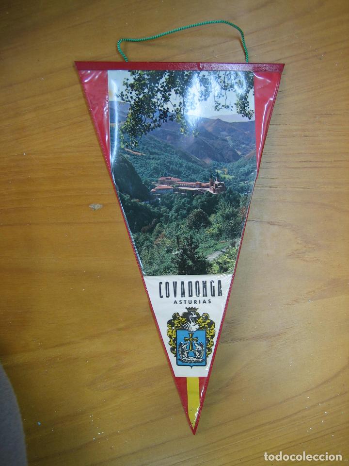 Bandierine di collezione: Antiguo bander&iacute;n.Covadonga