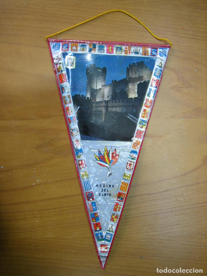 Sammlung von Wimpeln: Antiguo bander&iacute;n. Medina del Campo