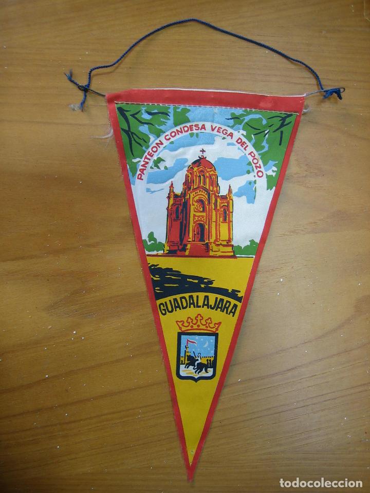 Bandierine di collezione: Antiguo bander&iacute;n. Guadalajara