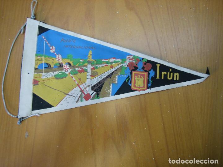 Sammlung von Wimpeln: Antiguo bander&iacute;n. Ir&uacute;n