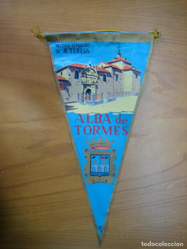 Sammlung von Wimpeln: Antiguo bander&iacute;n tur&iacute;stico. Alba de Tormes