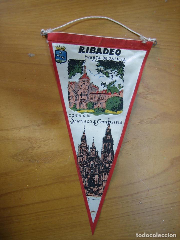 Sammlung von Wimpeln: Antiguo bander&iacute;n tur&iacute;stico. Ribadeo