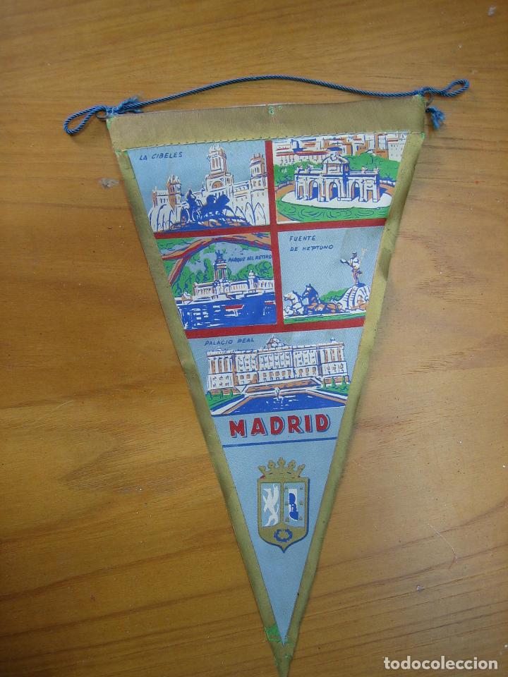 Galhardetes de cole&ccedil;&atilde;o: Antiguo bander&iacute;n tur&iacute;stico. Madrid
