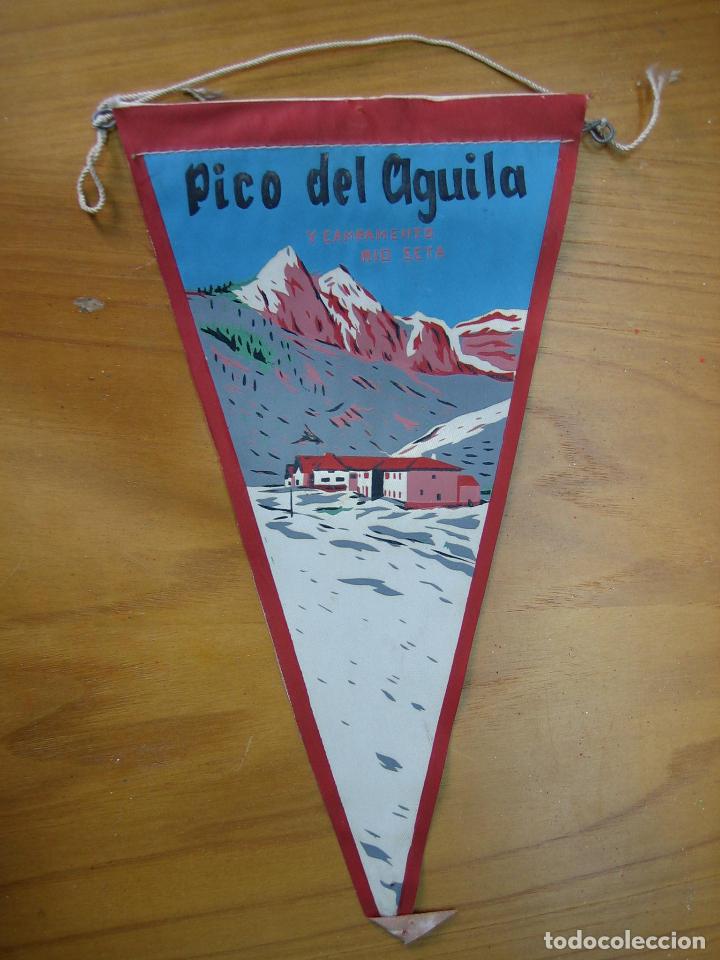 Galhardetes de cole&ccedil;&atilde;o: Antiguo bander&iacute;n tur&iacute;stico. Pico del &Aacute;guila