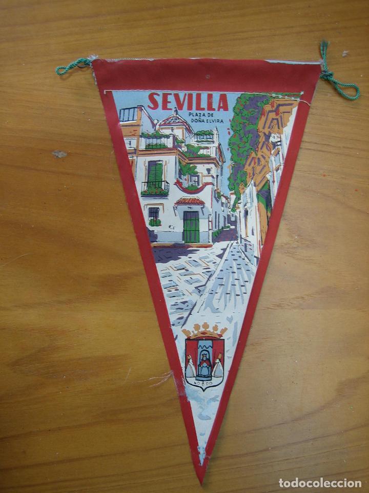 Galhardetes de cole&ccedil;&atilde;o: Antiguo bander&iacute;n tur&iacute;stico. Sevilla
