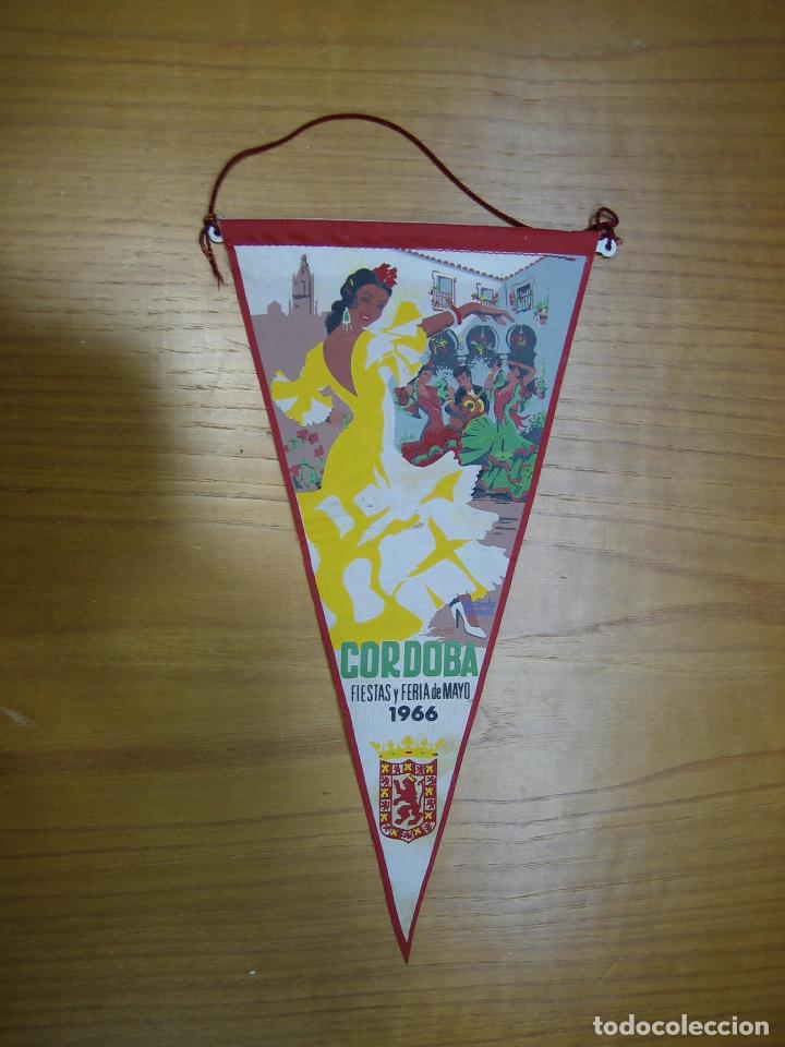 Galhardetes de cole&ccedil;&atilde;o: Antiguo banderin feria de Cordoba 1966