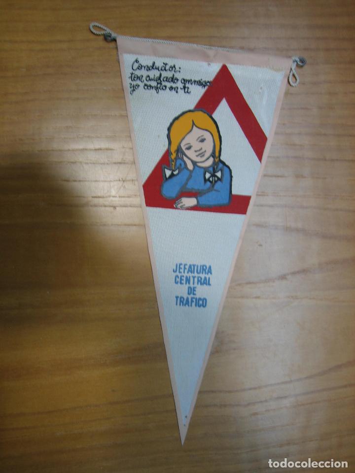 Fanions de collection: Antiguo banderin jefatura central de trafico