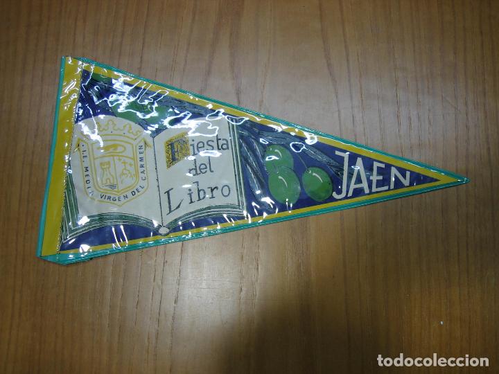 Sammlung von Wimpeln: Antiguo banderin tur&iacute;stico . Jaen