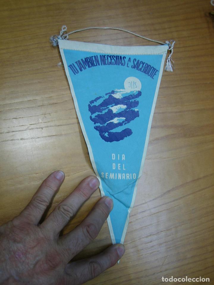 Sammlung von Wimpeln: Antiguo banderin D&iacute;a del seminario