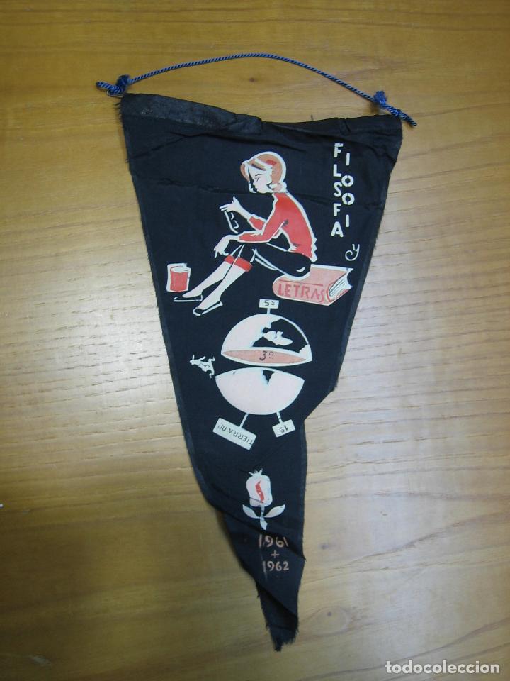 Sammlung von Wimpeln: Antiguo banderin Universitario. Facultad de filososofia y letras. Granada