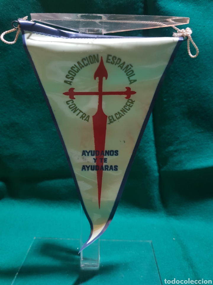 Fanions de collection: Bander&iacute;n Asociaci&oacute;n Espa&ntilde;ola Contra el C&aacute;ncer